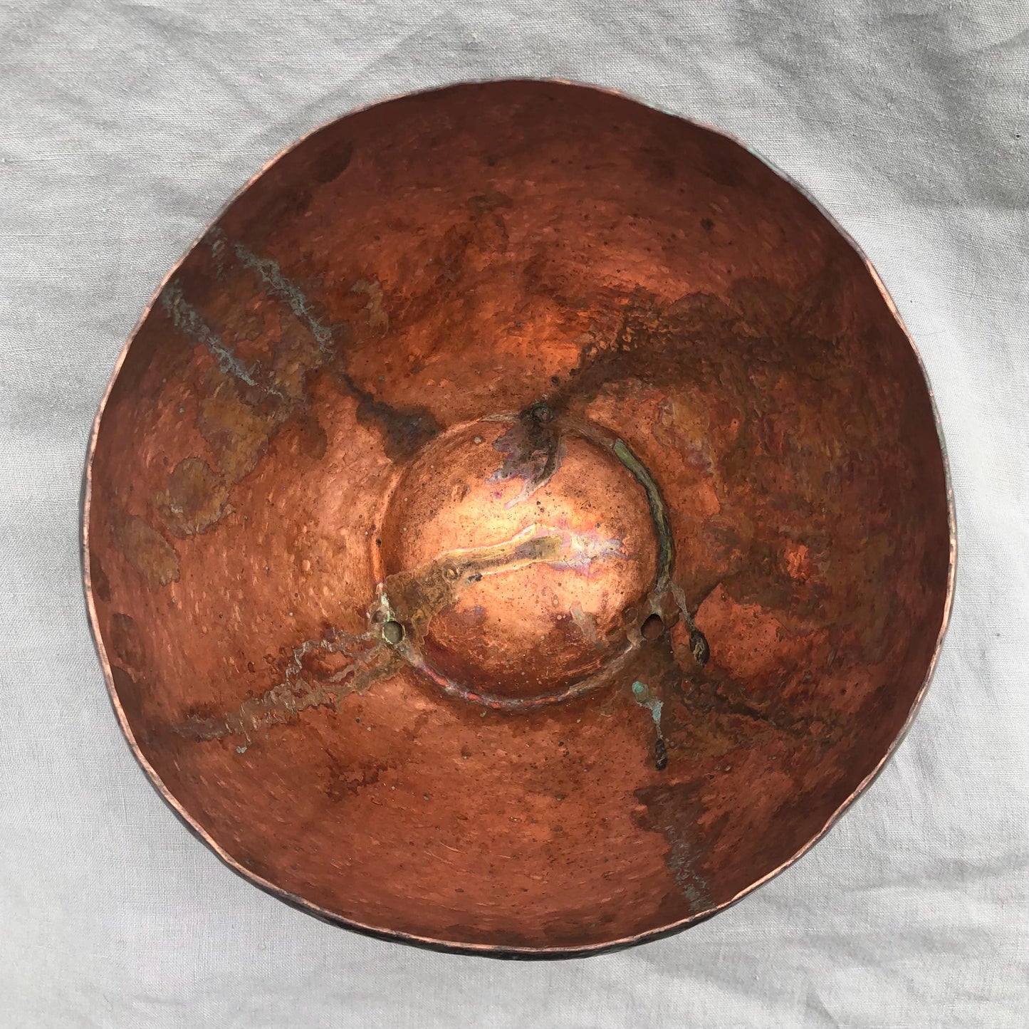 Hammered copper jardiniere with saucer // Verdigris patina planter