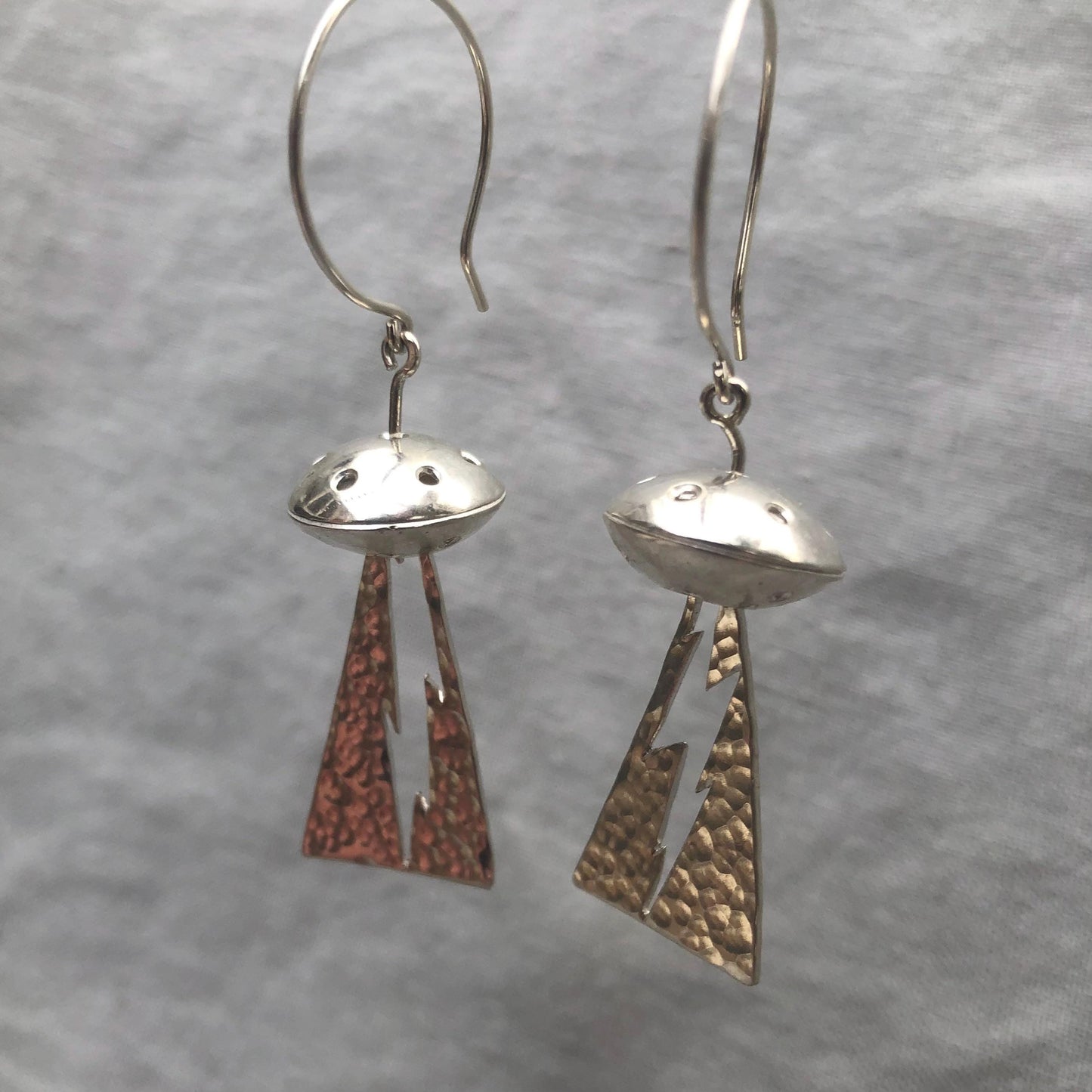 Flying saucer statement earrings in argentium sterling silver // Spaceship earrings // Alien earrings