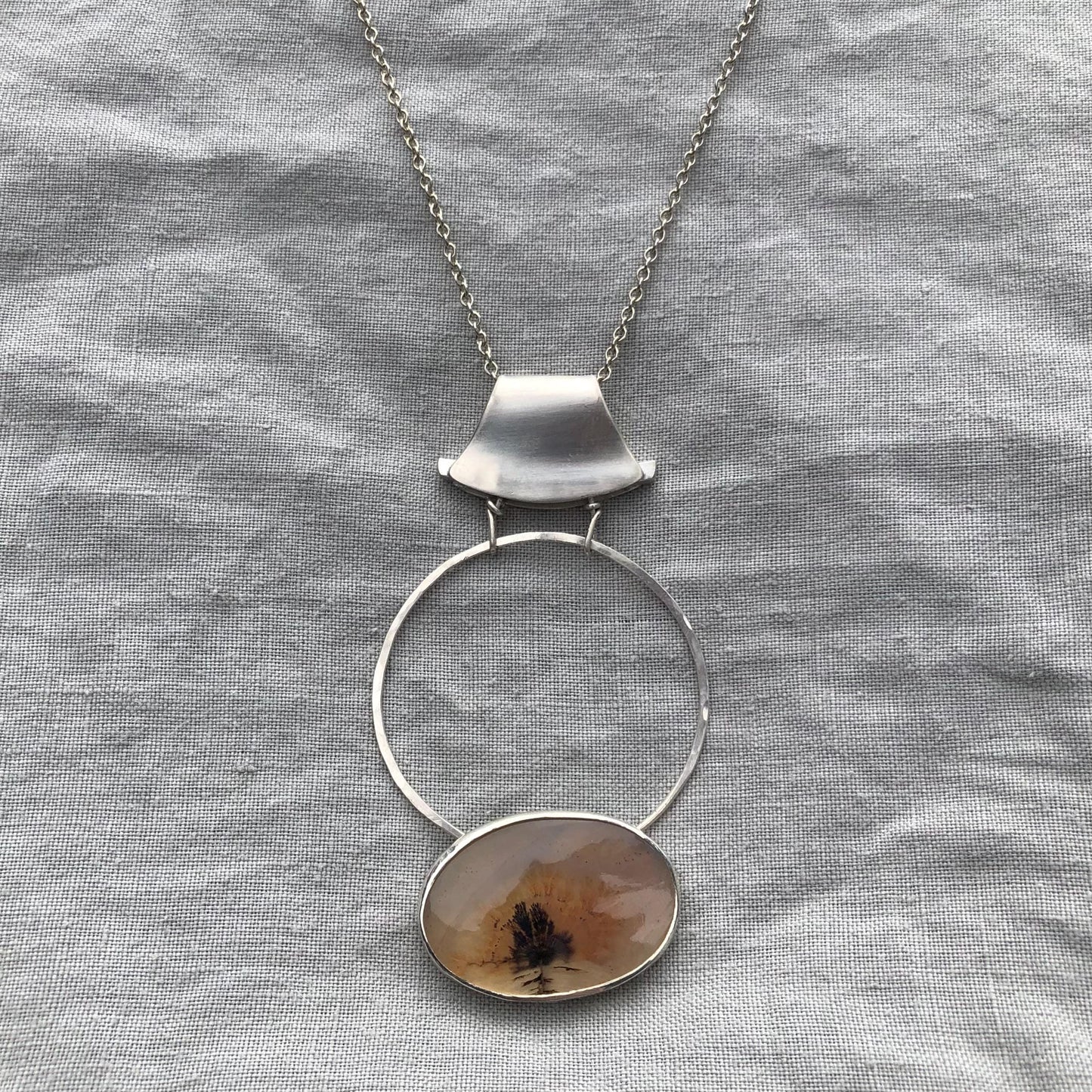 Dendritic agate statement necklace // Peach colored dendritic agate pendant