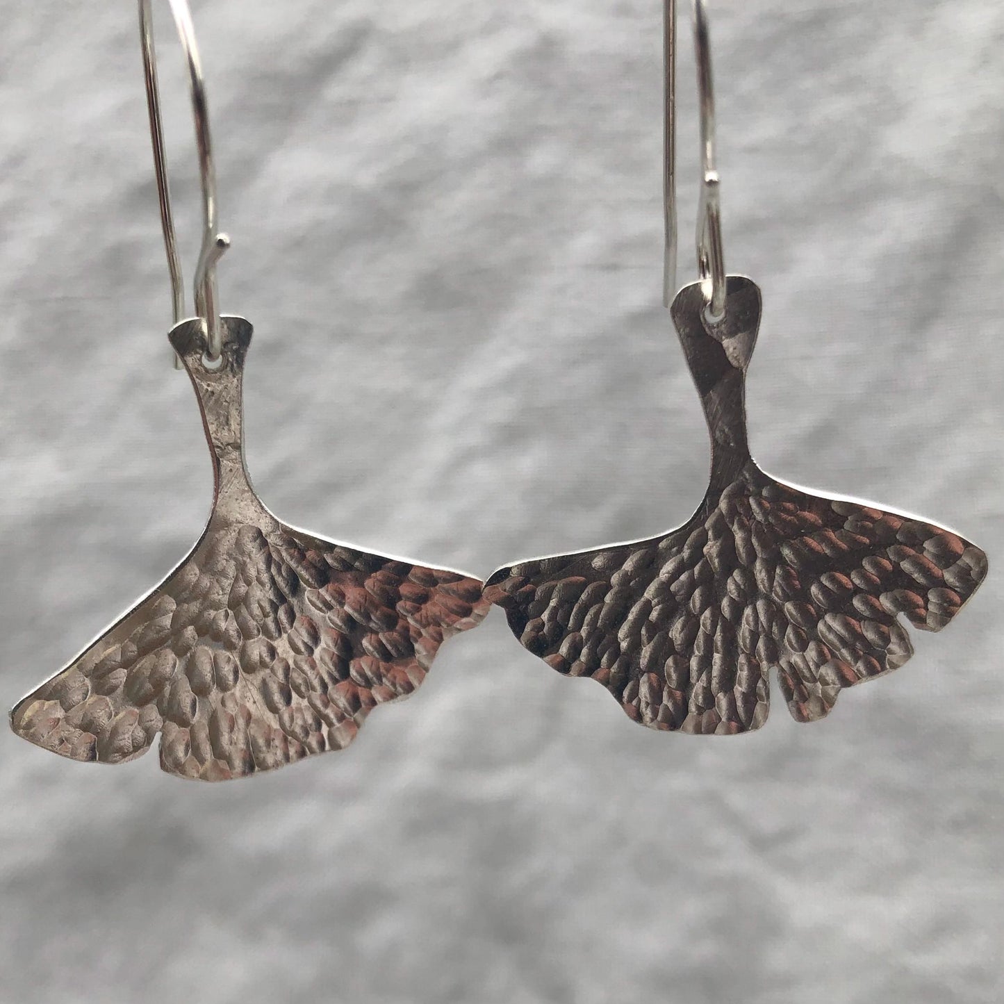 Ginkgo leaf earrings in hammered argentium sterling silver // Botanical earrings
