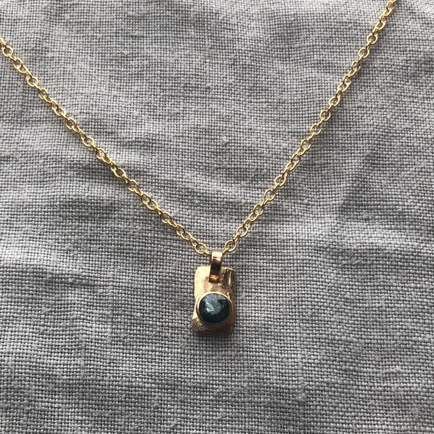 Solid gold blue sapphire pendant // Natural earth-mined sapphire pendant