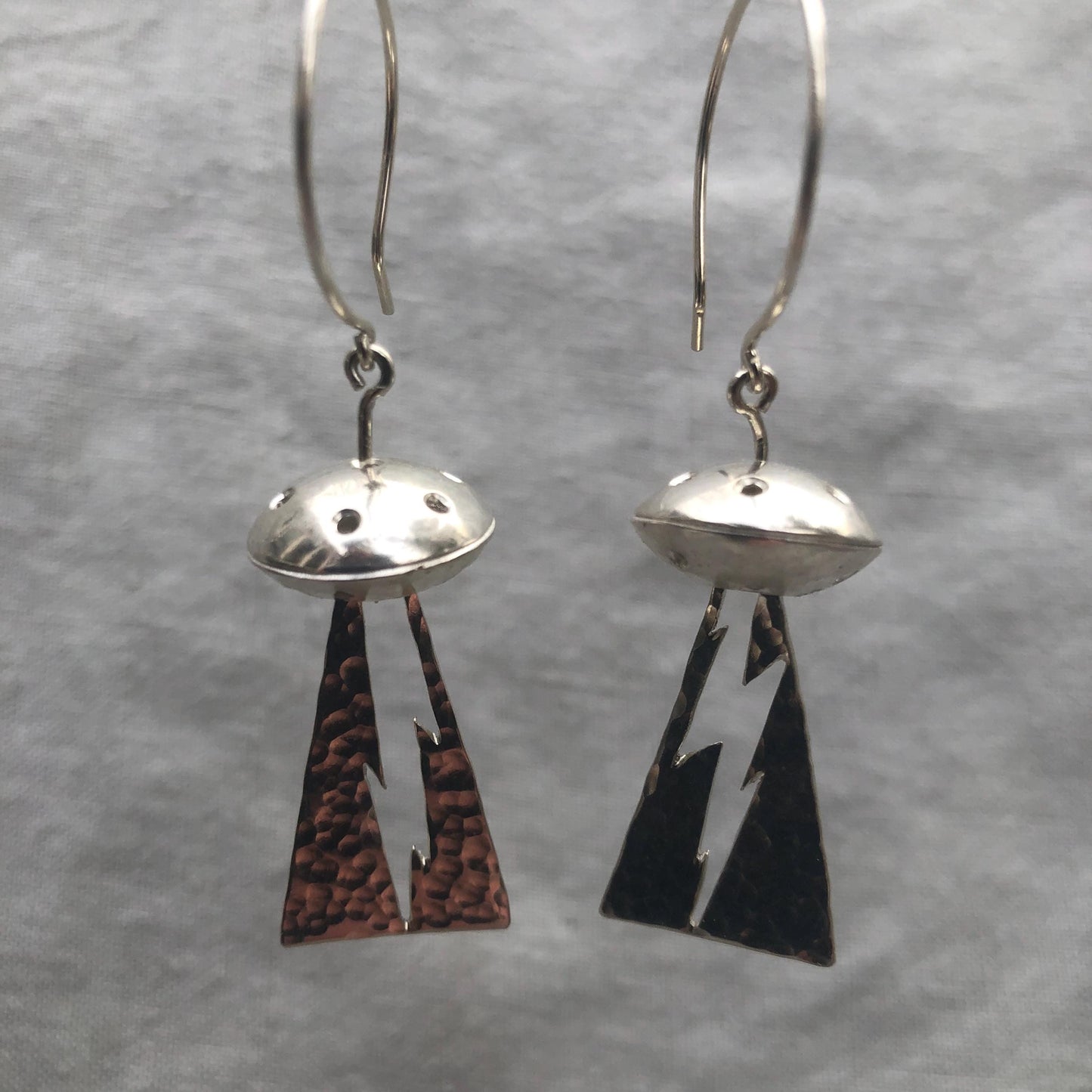 Flying saucer statement earrings in argentium sterling silver // Spaceship earrings // Alien earrings