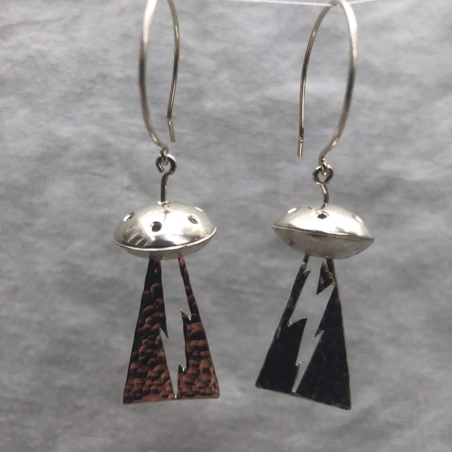 Flying saucer statement earrings in argentium sterling silver // Spaceship earrings // Alien earrings