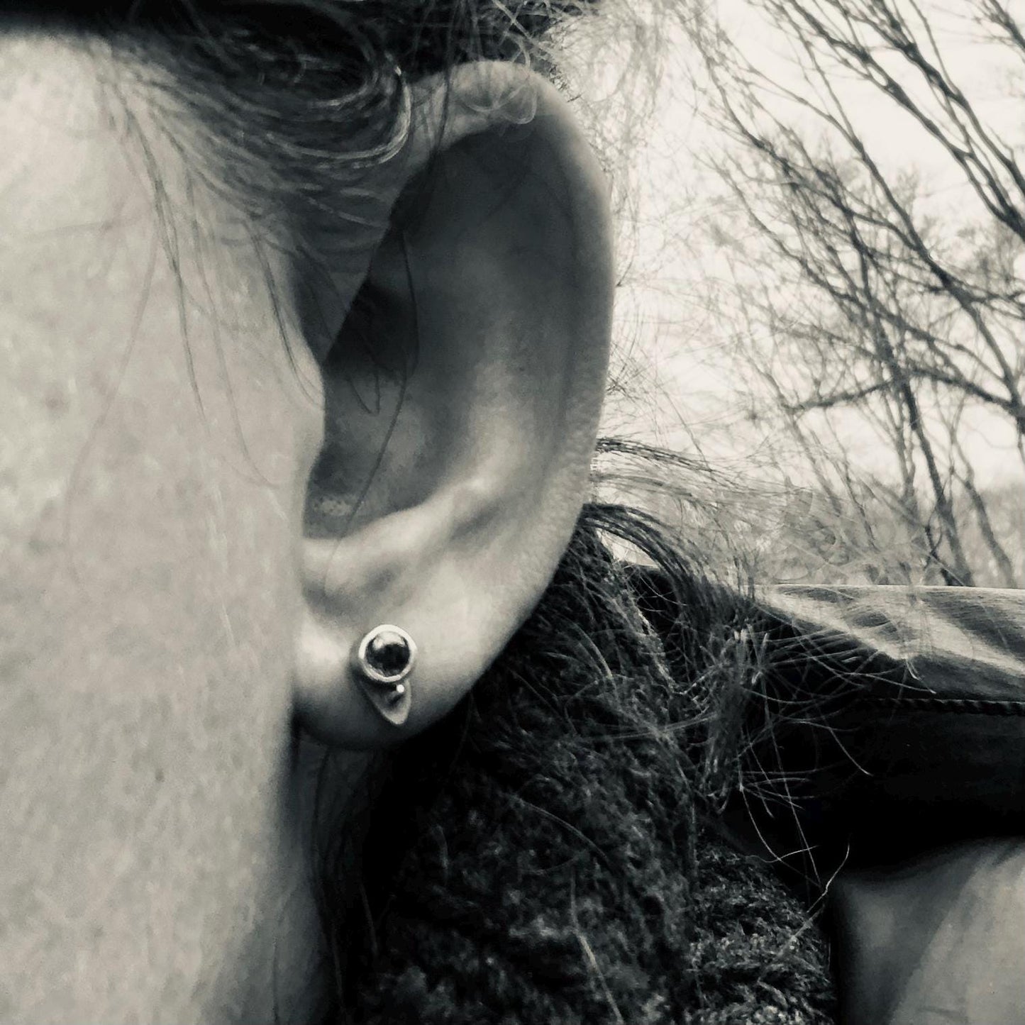 Natural earth-mined sapphire stud earrings in argentium sterling silver and 24 karat gold
