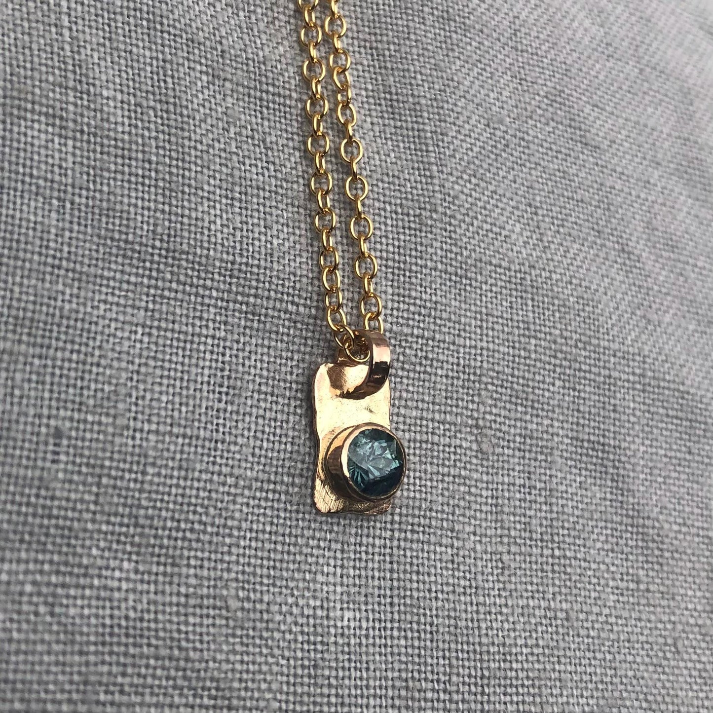 Solid gold blue sapphire pendant // Natural earth-mined sapphire pendant