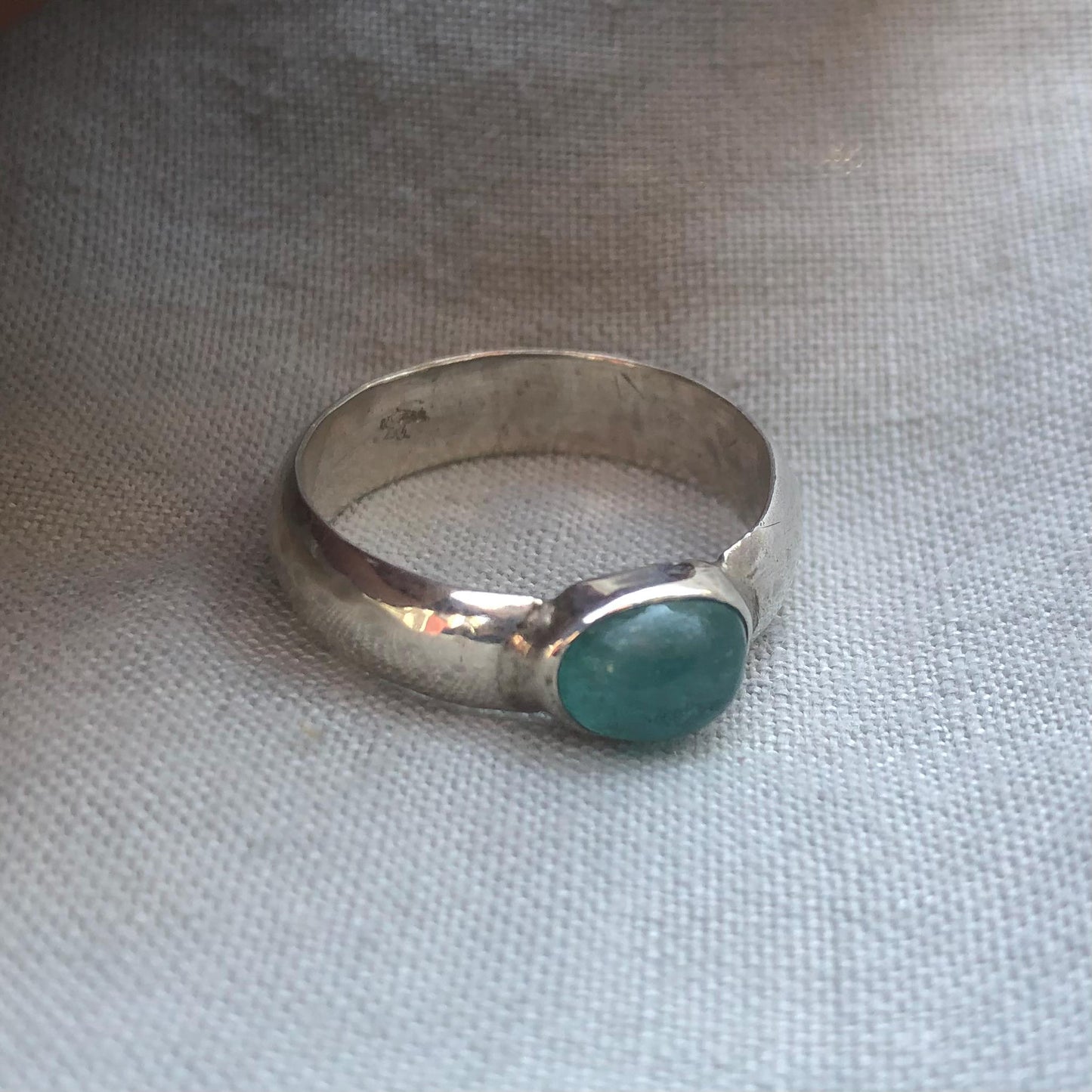 Paraiba blue tourmaline ring in argentium sterling silver, U.S. size 11