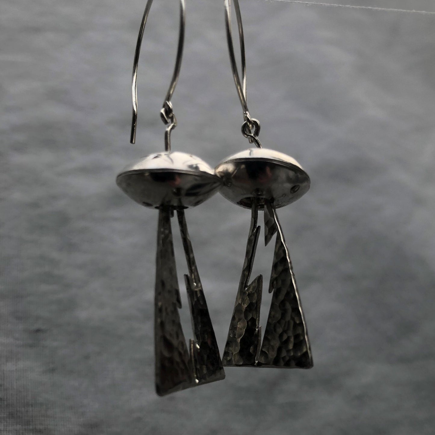 Flying saucer statement earrings in argentium sterling silver // Spaceship earrings // Alien earrings