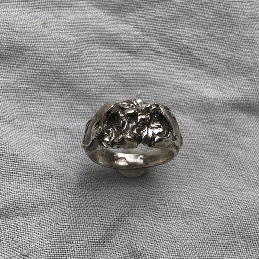 Shakespeare Sonnet 18 Ring // Detailed argentium sterling silver flower ring // Love & immortality ring