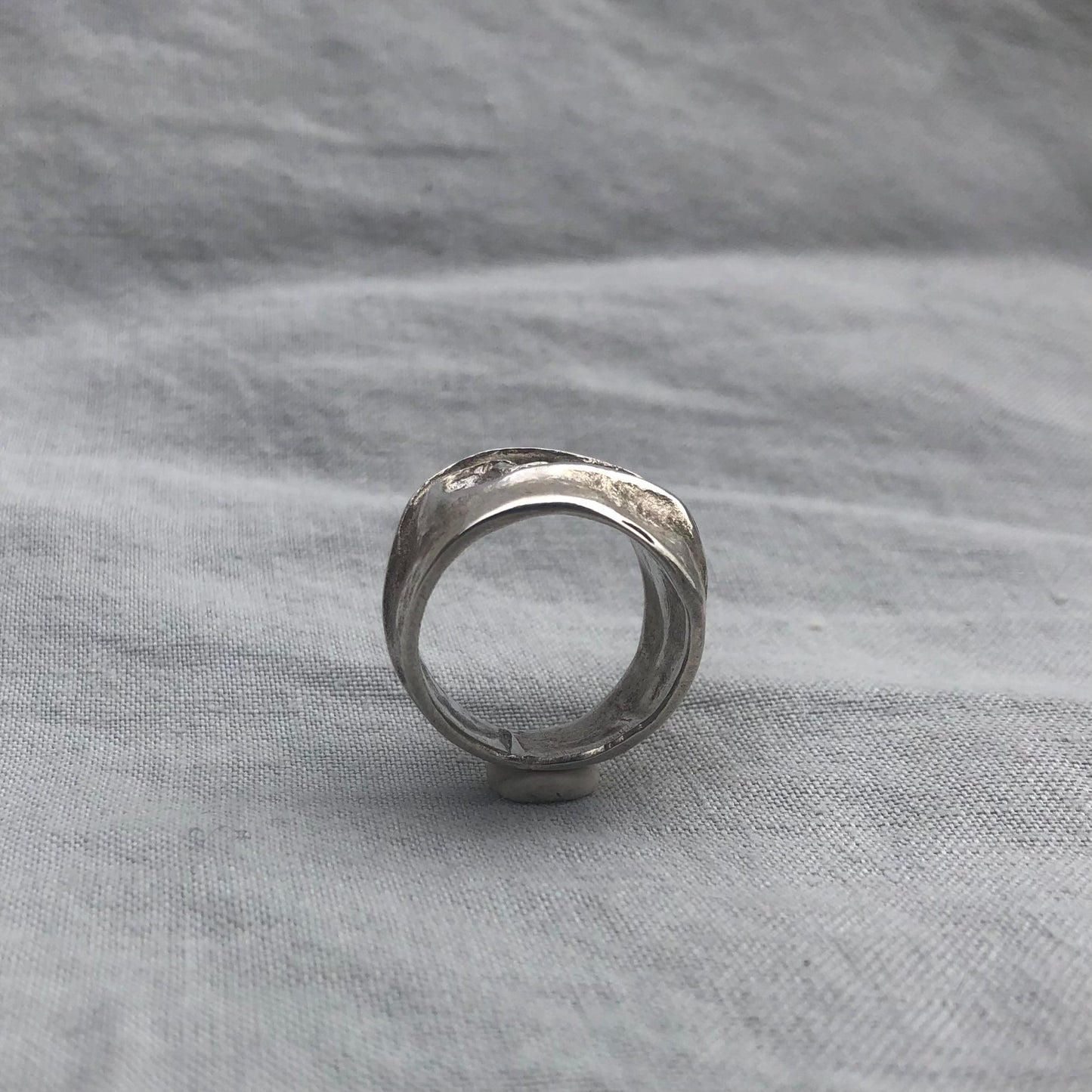 Statement ring in argentium sterling silver // U.S. size 9 1/2-10 // Wave ring // Chasing and repousse