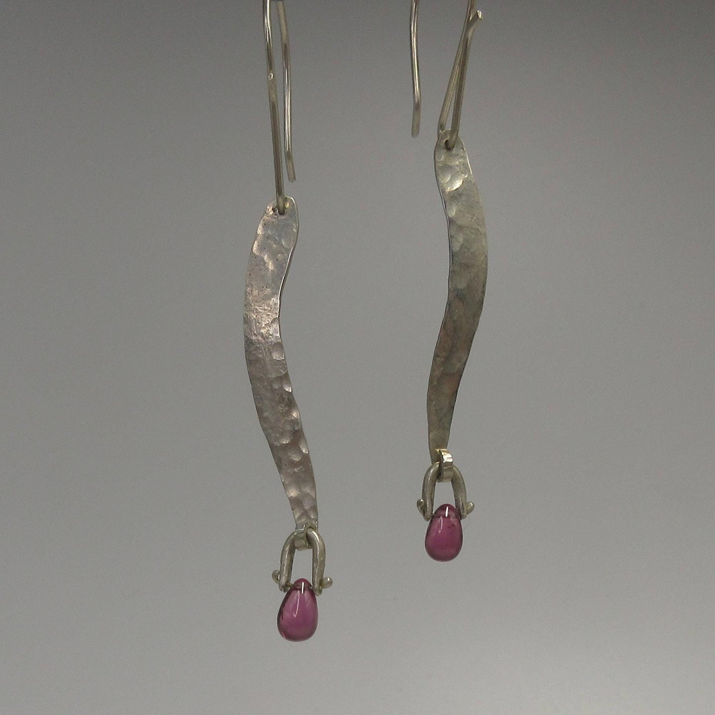 Rhodolite garnet curve earrings in argentium sterling silver