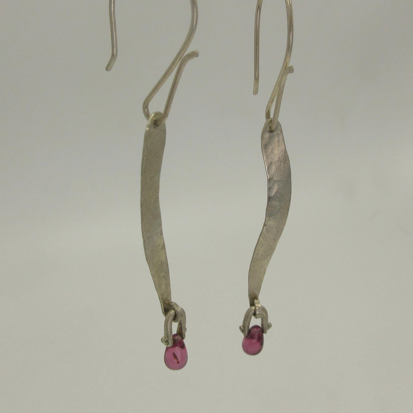 Rhodolite garnet curve earrings in argentium sterling silver