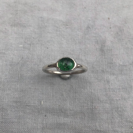 Green tourmaline ring in argentium sterling silver // U.S. size 8 1/2