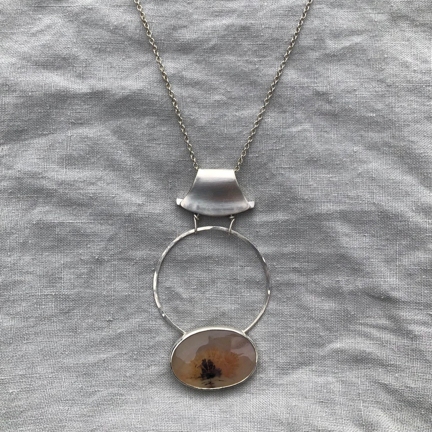 Dendritic agate statement necklace // Peach colored dendritic agate pendant