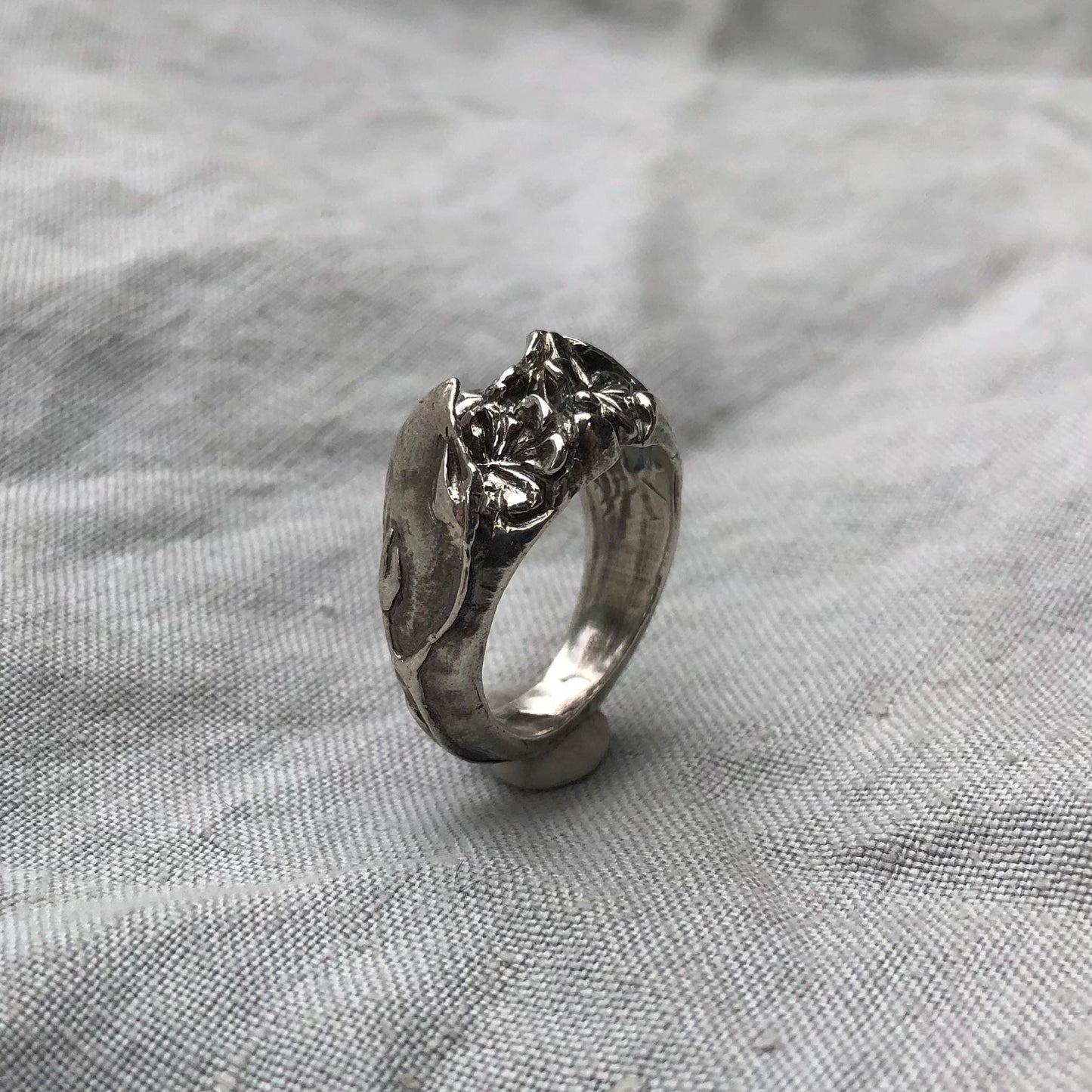 Shakespeare Sonnet 18 Ring // Detailed argentium sterling silver flower ring // Love & immortality ring