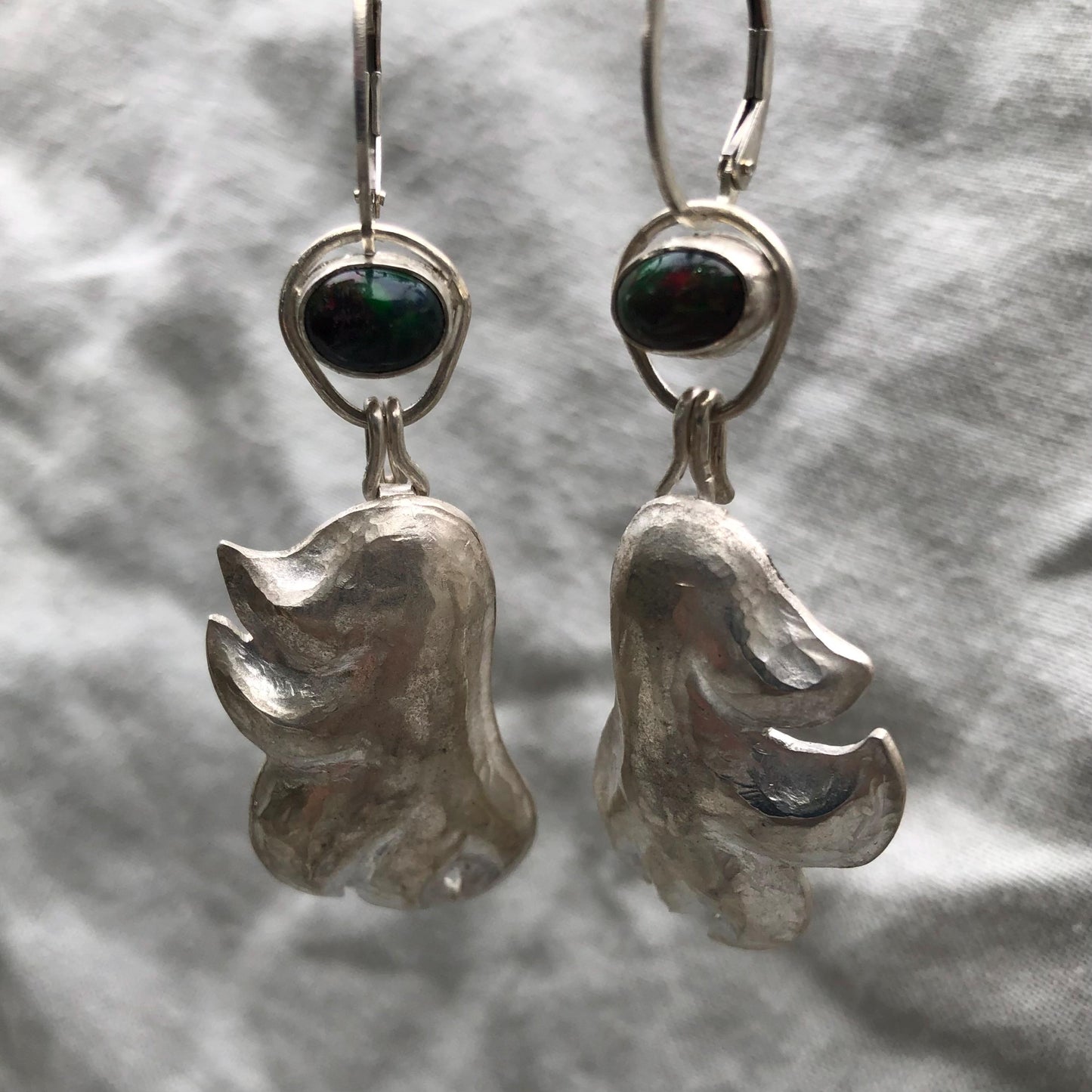 Black opal statement earrings in argentium sterling silver // Modular black opal earrings // Chasing and repoussé earrings