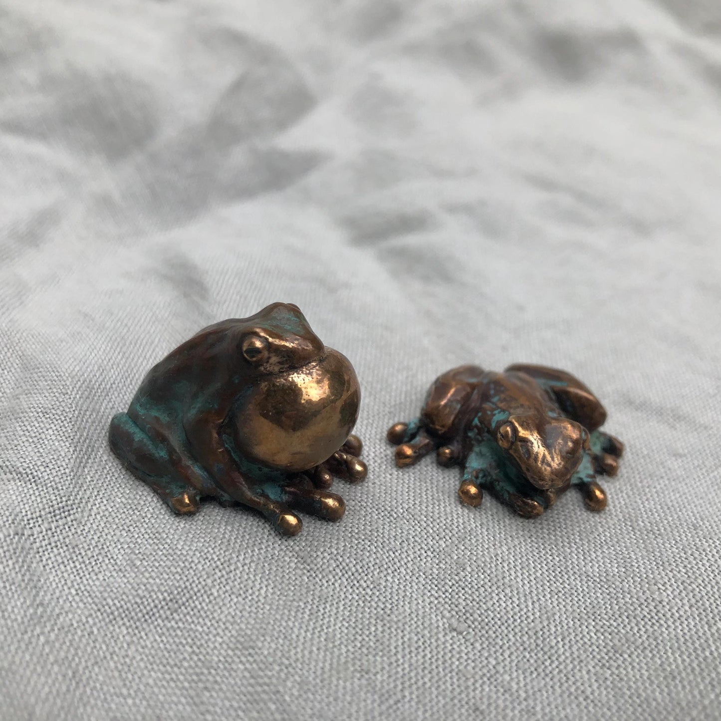 Little bronze frog figurines // Spring peepers hand-sculpted and cast in bronze in a limited edition