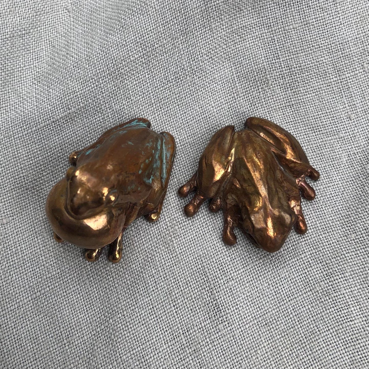 Little bronze frog figurines // Spring peepers hand-sculpted and cast in bronze in a limited edition