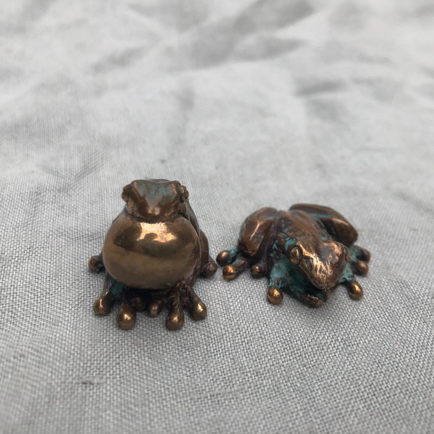 Little bronze frog figurines // Spring peepers hand-sculpted and cast in bronze in a limited edition