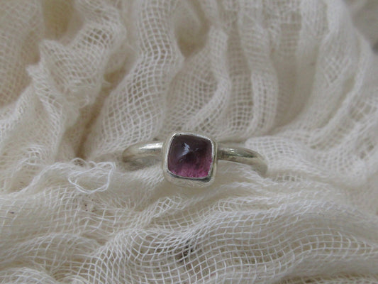 Pink sugarloaf tourmaline ring in argentium sterling silver